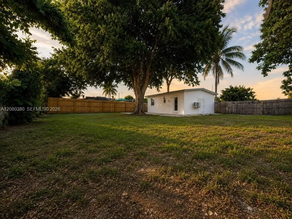 5264 NE 20th Ave Pompano Beach, FL 33064
