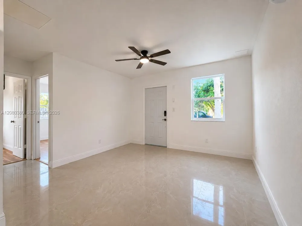 5264 NE 20th Ave Pompano Beach, FL 33064