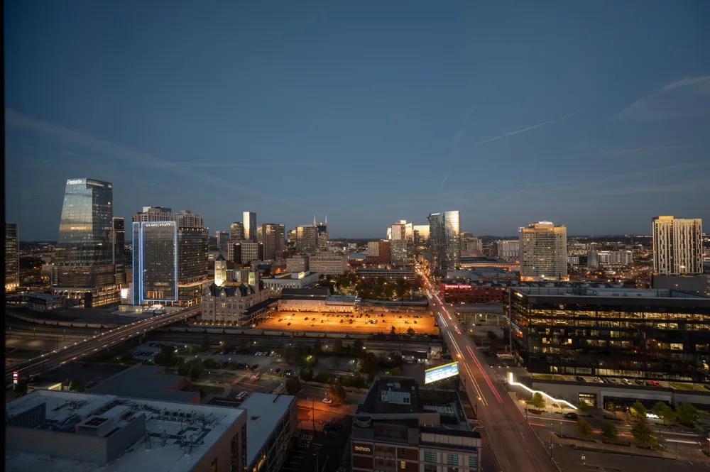 1212 Demonbreun St #2214 Nashville, TN 37203
