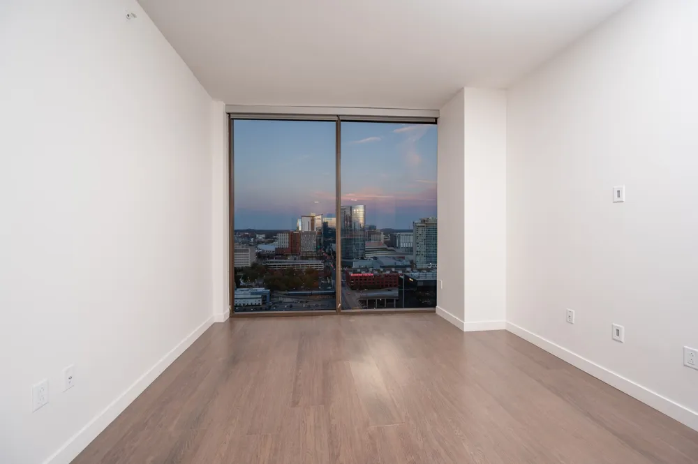 1212 Demonbreun St #2214 Nashville, TN 37203