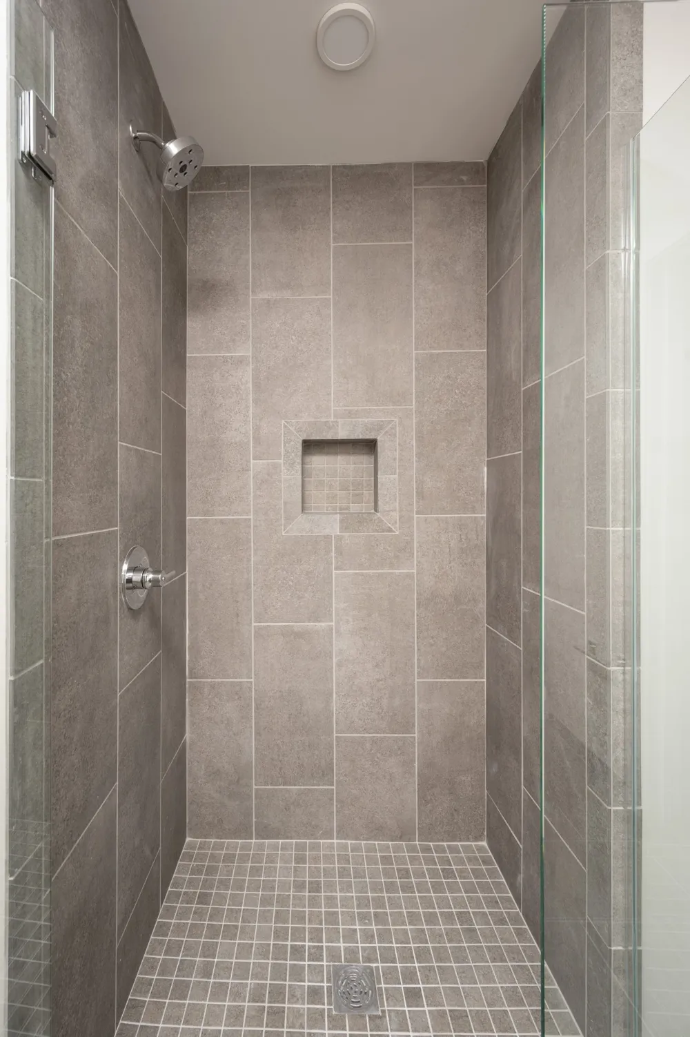 1212 Demonbreun St #2214 Nashville, TN 37203