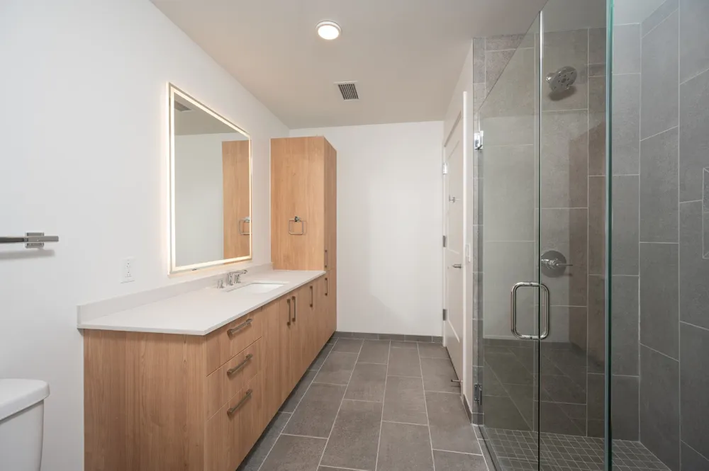 1212 Demonbreun St #2214 Nashville, TN 37203