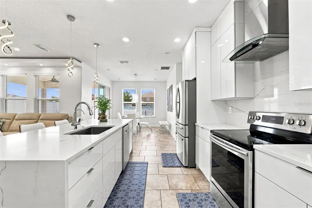 2050 BEACON LANDING CIRCLE Orlando, FL 32824