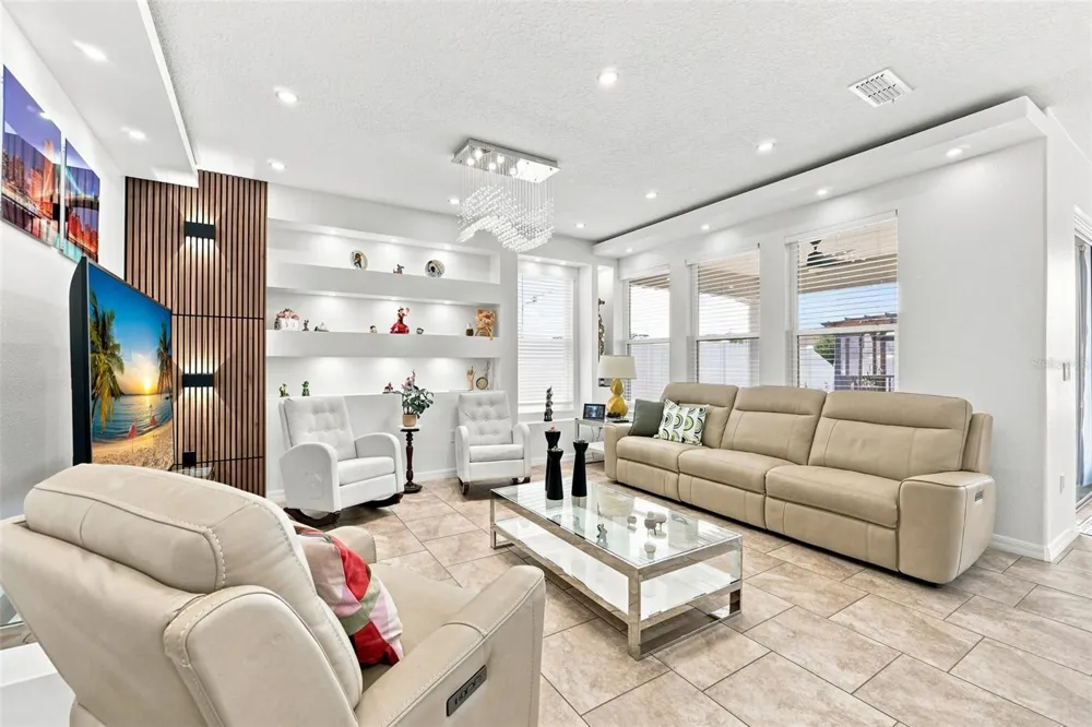 2050 BEACON LANDING CIRCLE Orlando, FL 32824