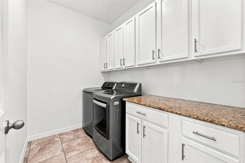 2050 BEACON LANDING CIRCLE Orlando, FL 32824
