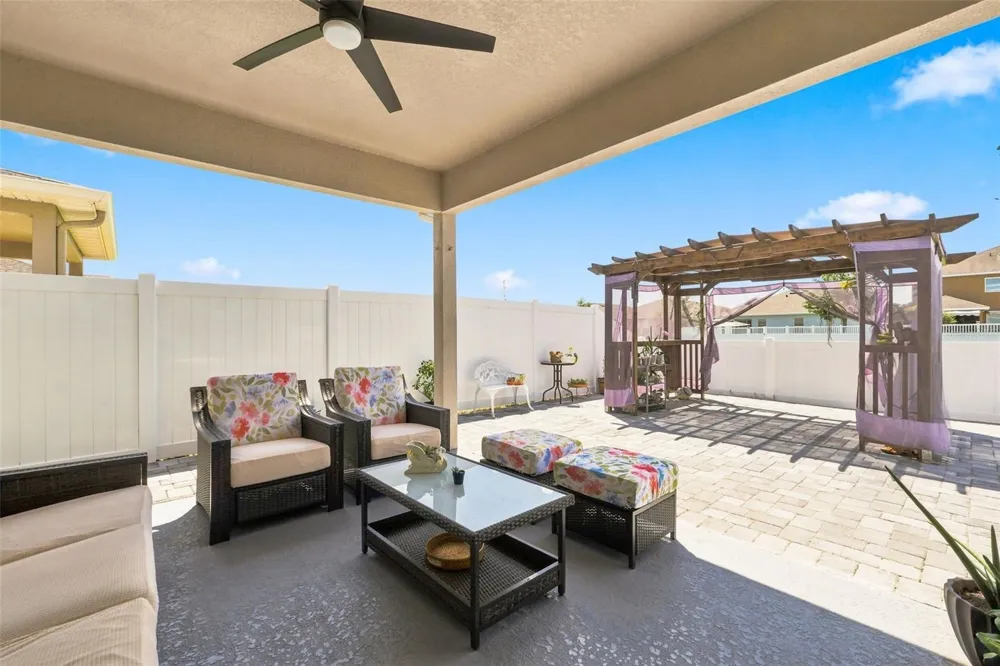2050 BEACON LANDING CIRCLE Orlando, FL 32824