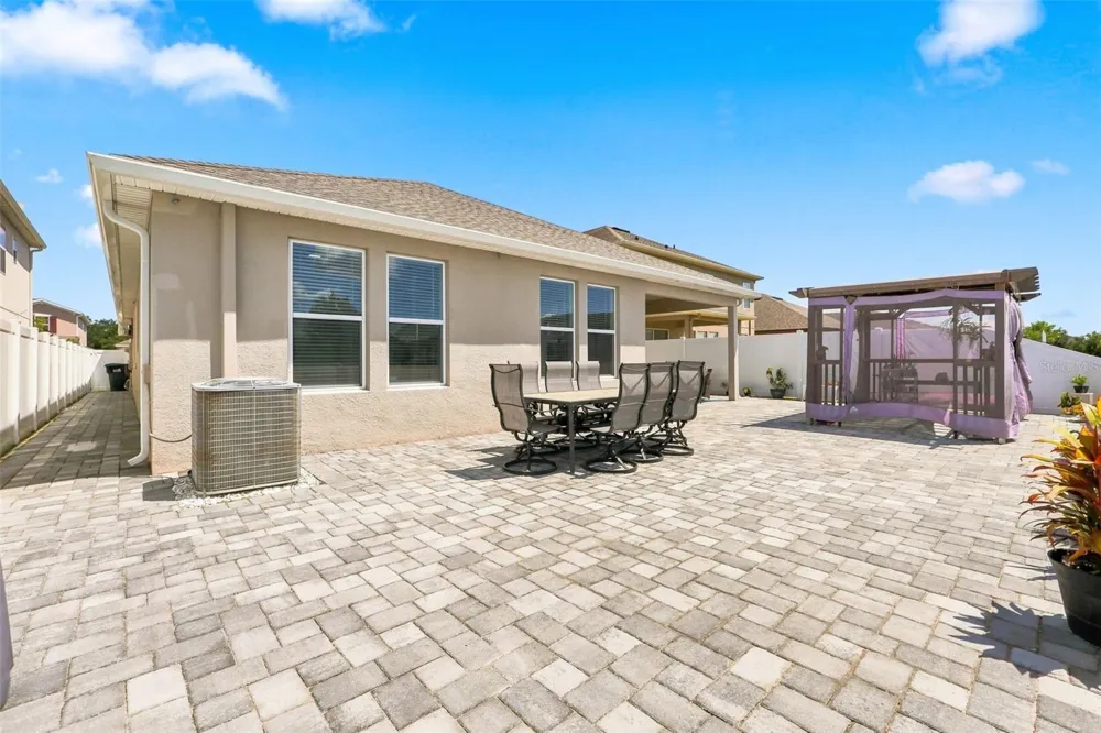 2050 BEACON LANDING CIRCLE Orlando, FL 32824