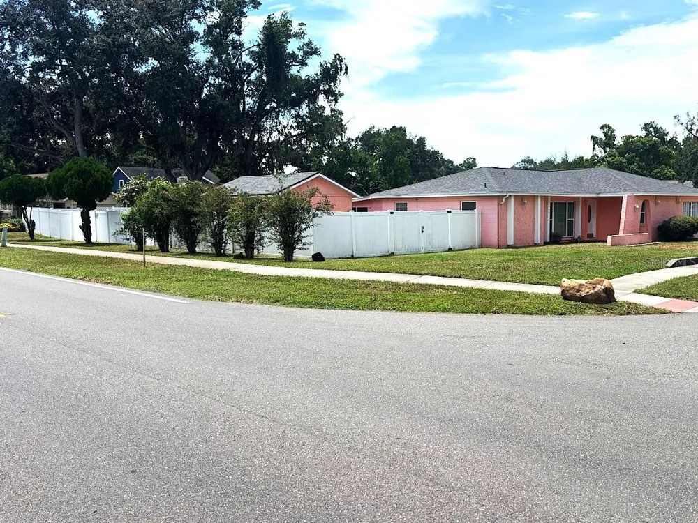 902 SAMY DRIVE Tampa, FL 33613