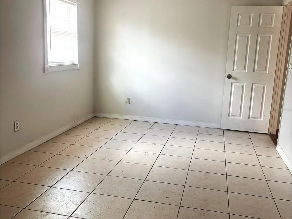 902 SAMY DRIVE Tampa, FL 33613
