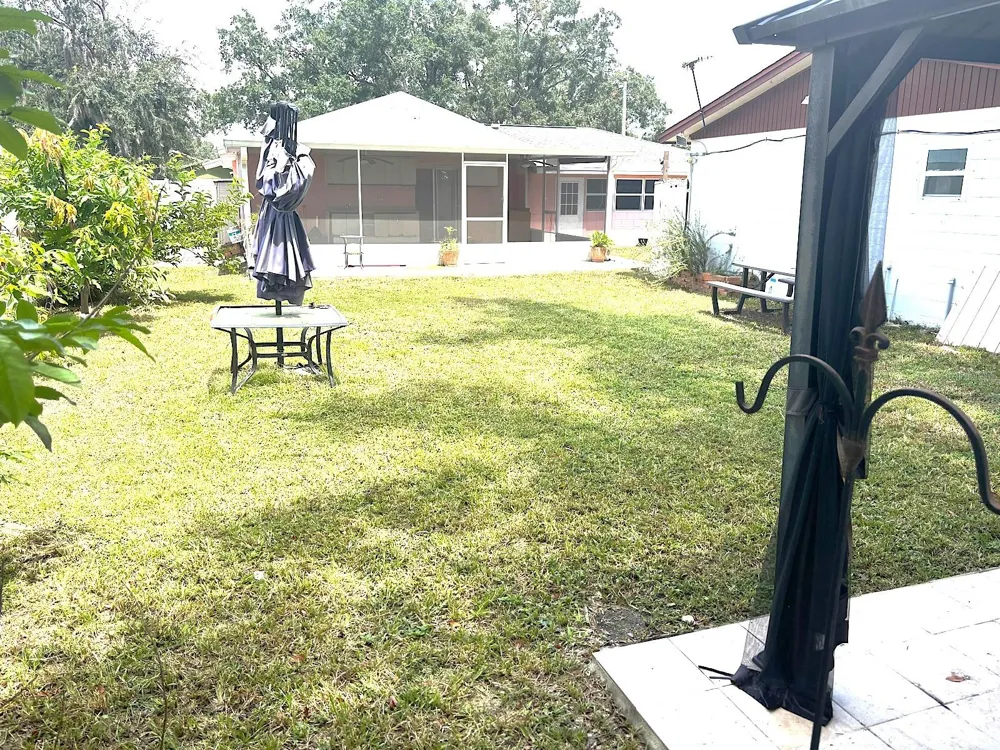 902 SAMY DRIVE Tampa, FL 33613