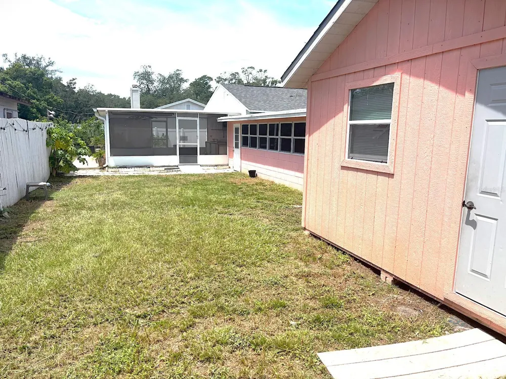 902 SAMY DRIVE Tampa, FL 33613
