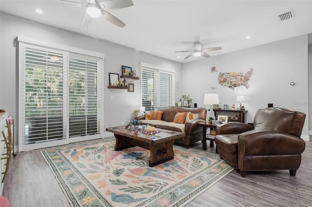 7859 40TH AVENUE St Petersburg, FL 33709