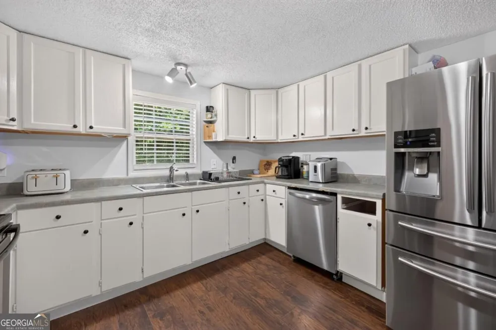 39 Cabin Creek CIR Commerce, GA 30529