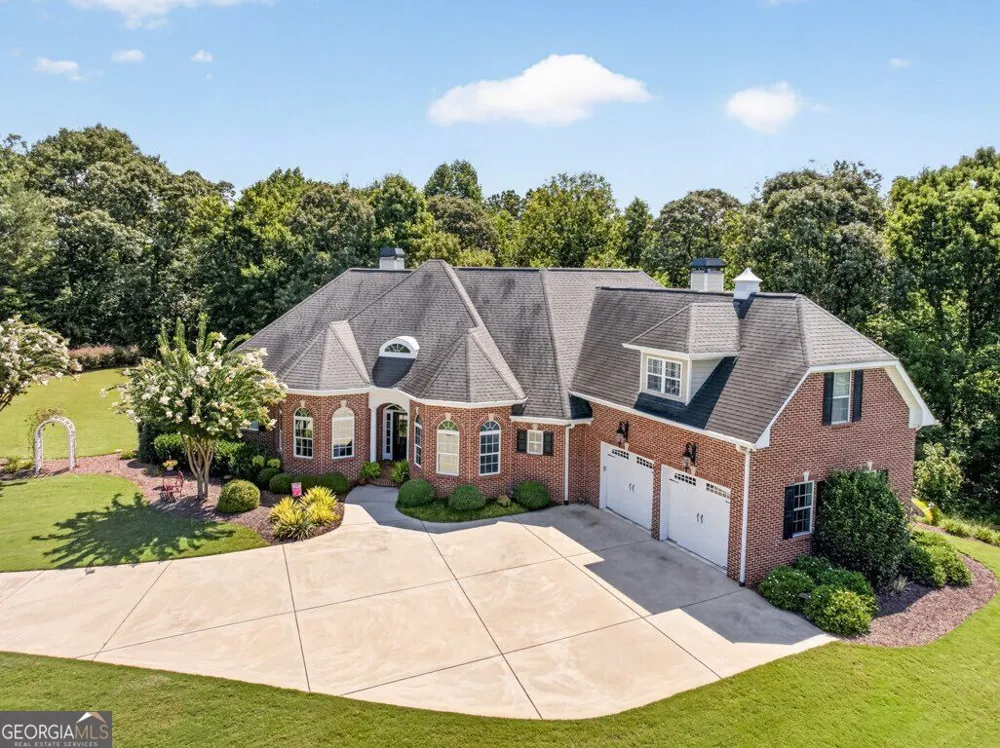 3805 Reservoir DR Gainesville, GA 30507