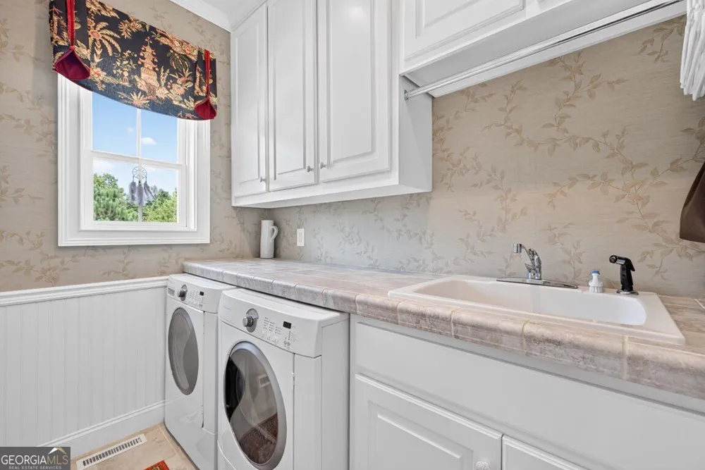 3805 Reservoir DR Gainesville, GA 30507