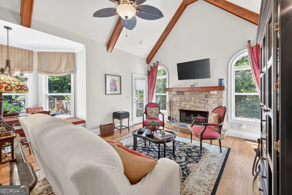 3805 Reservoir DR Gainesville, GA 30507