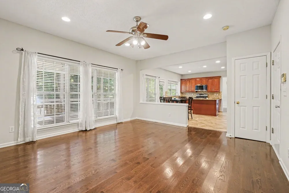 2200 Traywick Chase Alpharetta, GA 30004