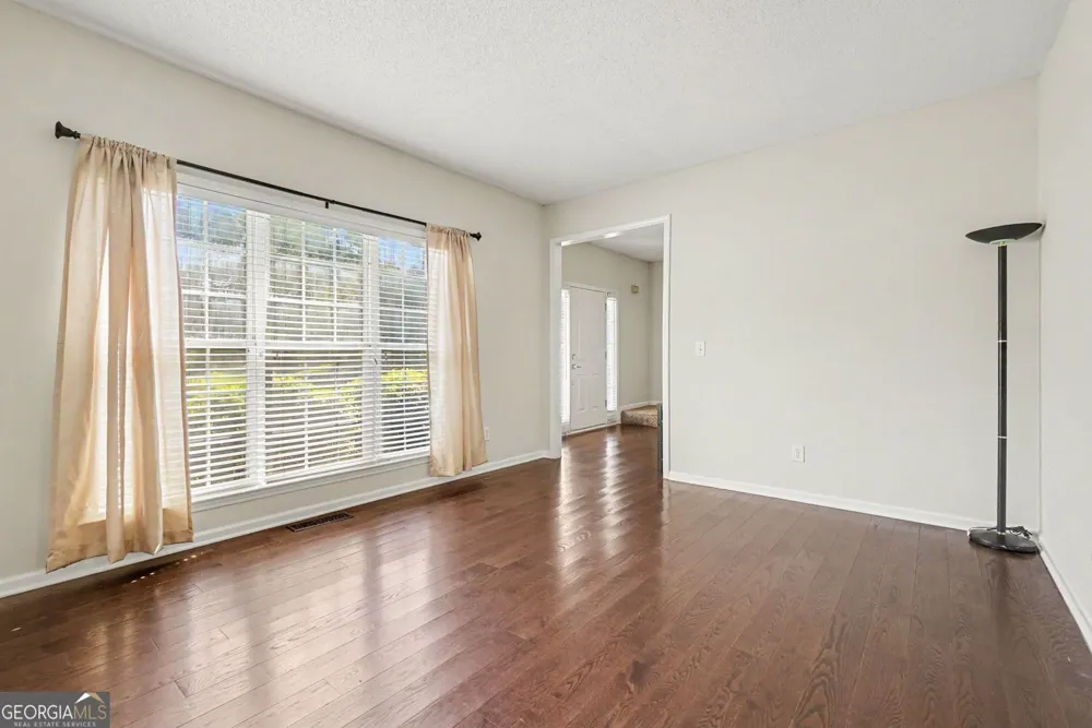 2200 Traywick Chase Alpharetta, GA 30004