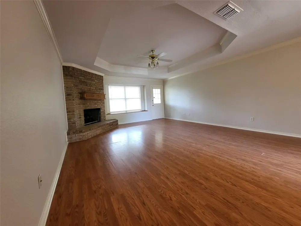 1109 Westgrove Drive Saginaw, TX 76179