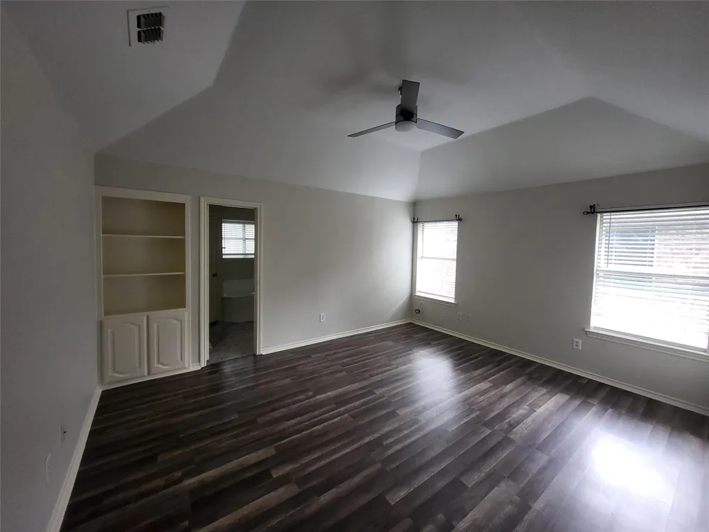 1109 Westgrove Drive Saginaw, TX 76179