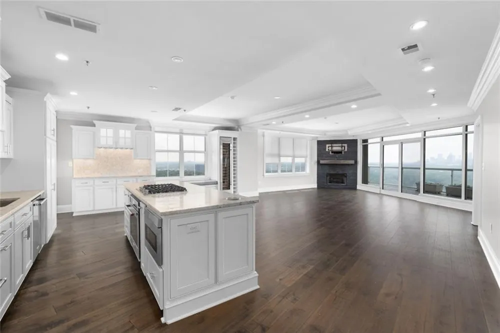 2881 Peachtree Road NE #2103 Atlanta, GA 30305