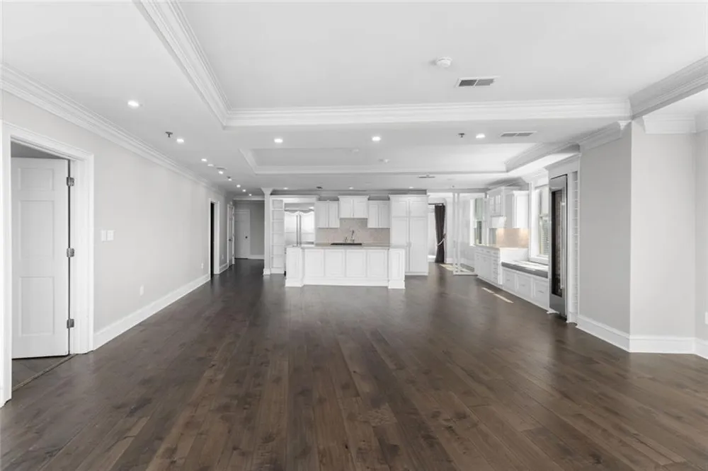 2881 Peachtree Road NE #2103 Atlanta, GA 30305