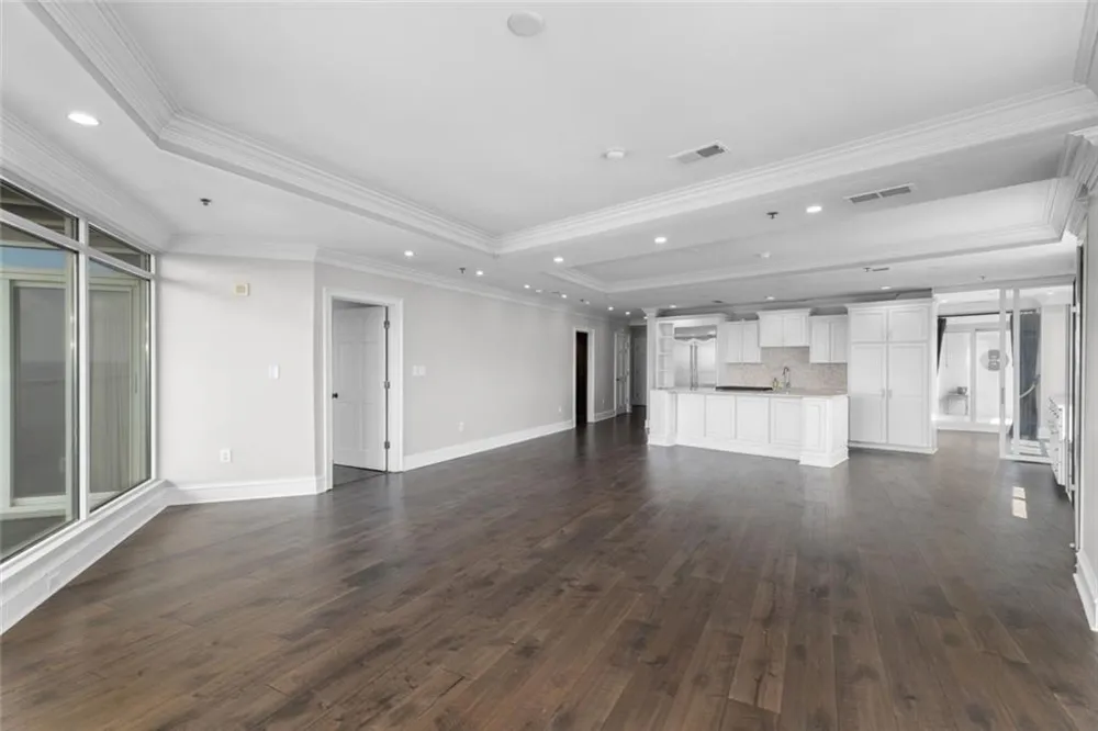 2881 Peachtree Road NE #2103 Atlanta, GA 30305