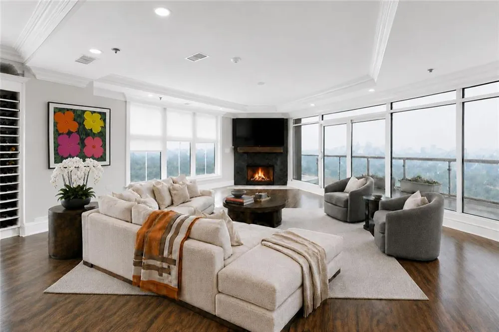 2881 Peachtree Road NE #2103 Atlanta, GA 30305