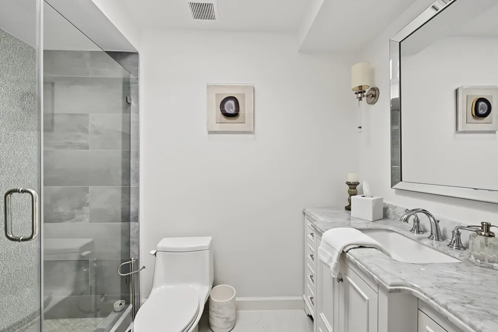 2216 Amberly Court Houston, TX 77063