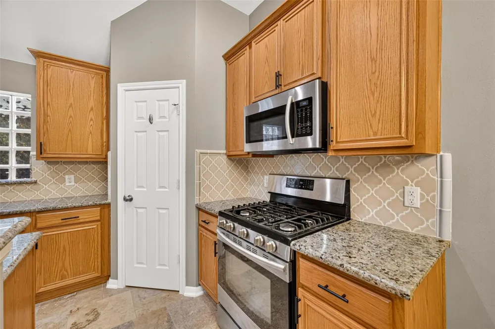 17814 White Tail Court Houston, TX 77084