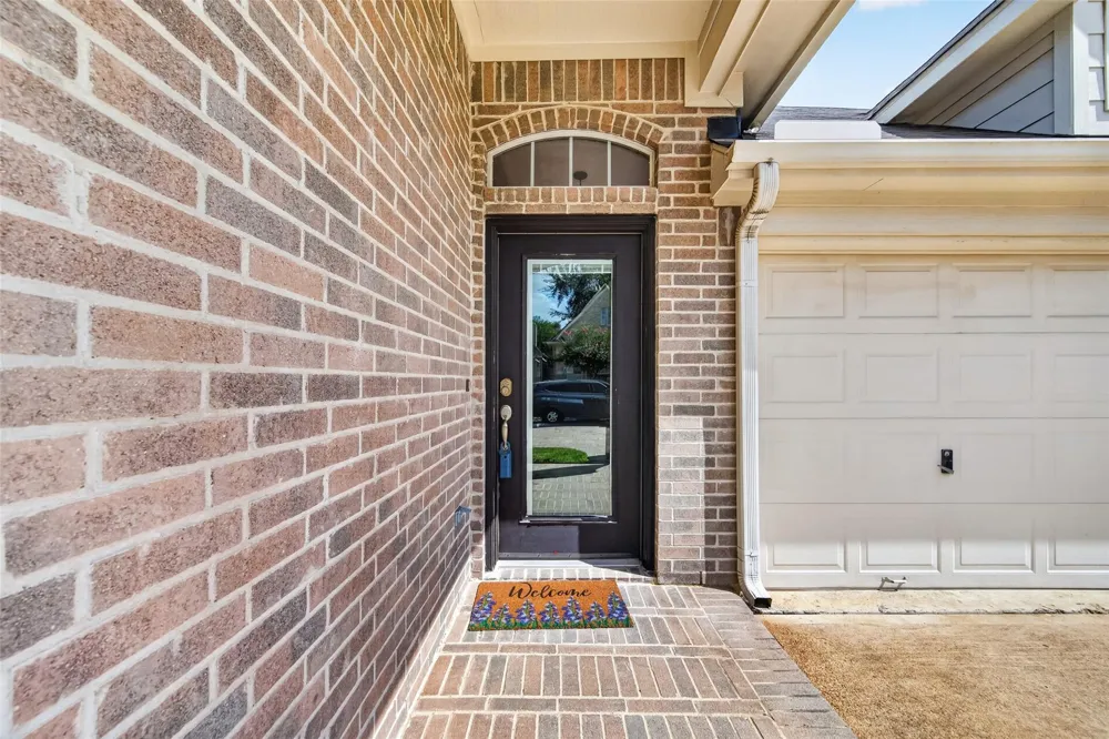 17814 White Tail Court Houston, TX 77084