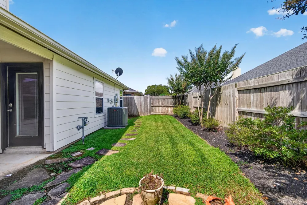 17814 White Tail Court Houston, TX 77084