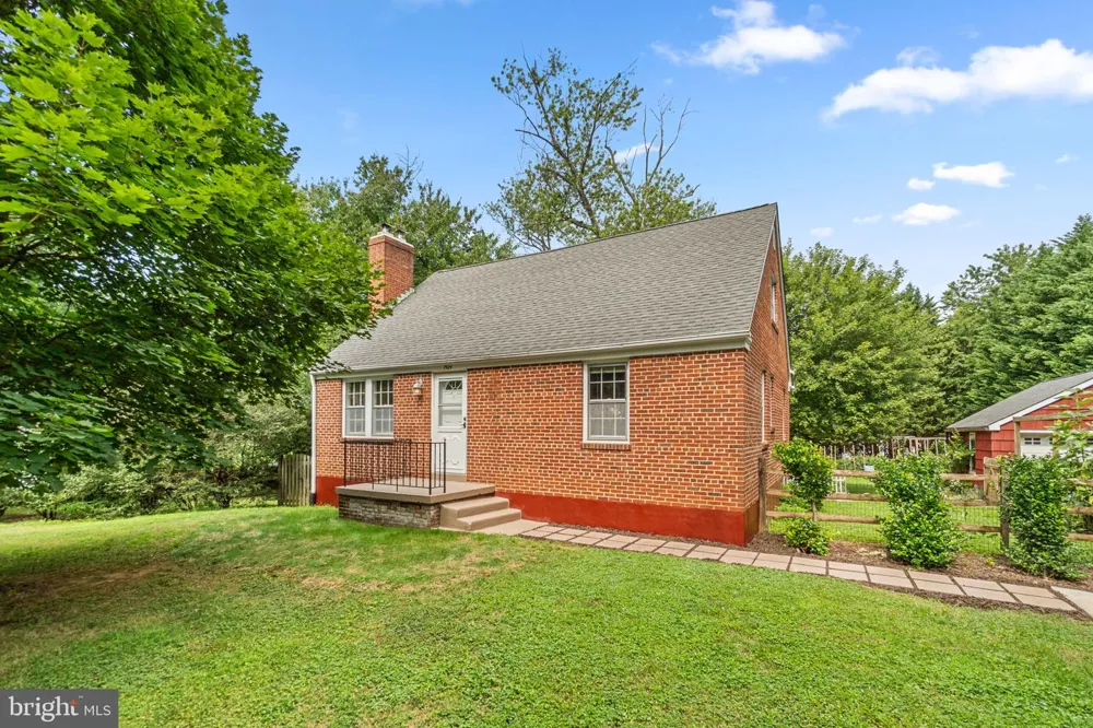 7424 GAITHER ROAD Sykesville, MD 21784