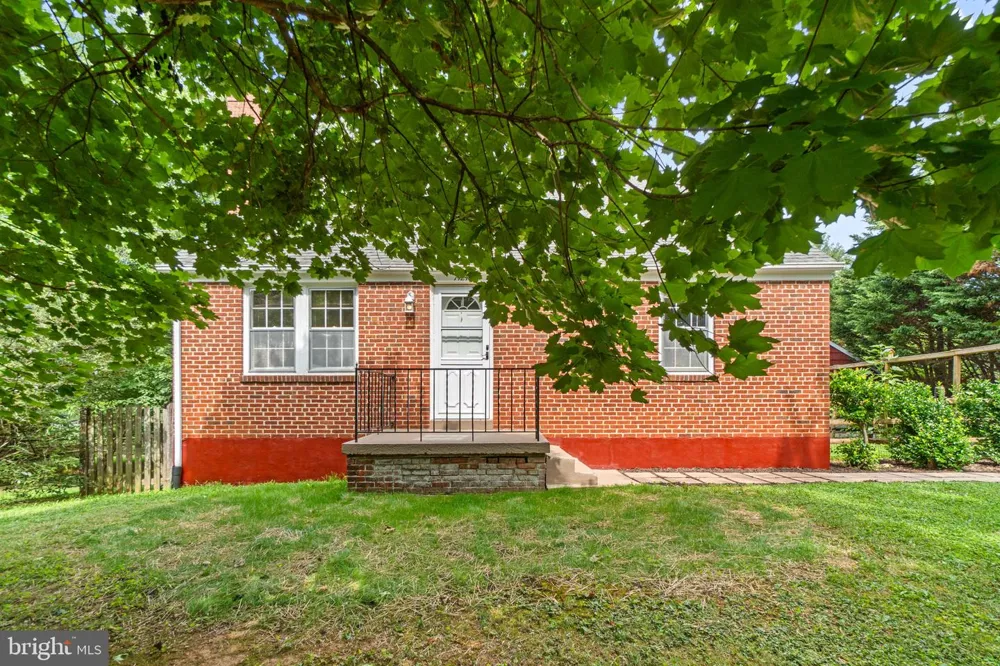 7424 GAITHER ROAD Sykesville, MD 21784