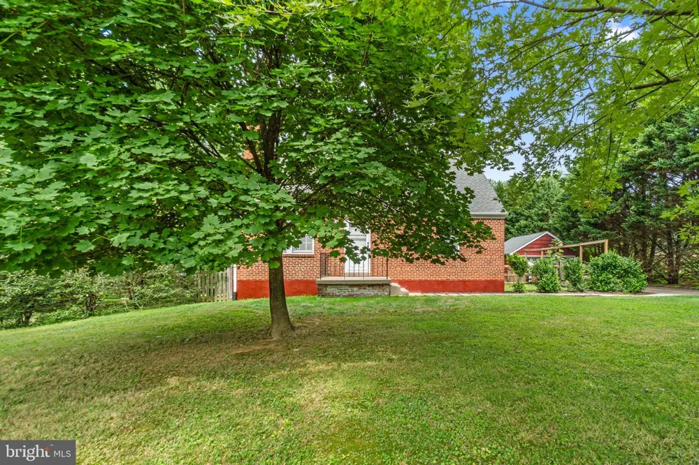7424 GAITHER ROAD Sykesville, MD 21784