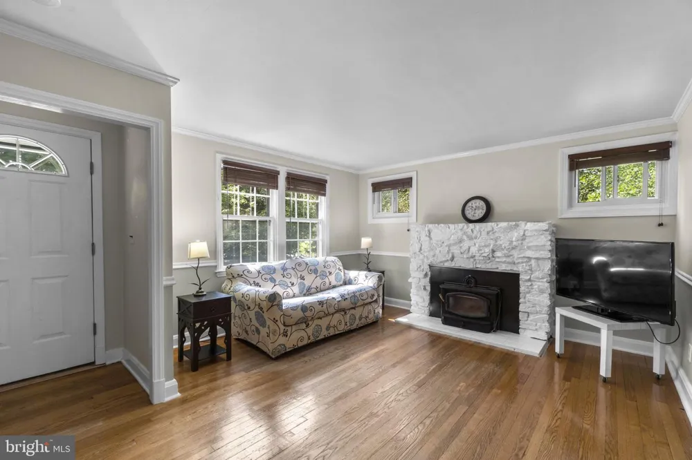 7424 GAITHER ROAD Sykesville, MD 21784