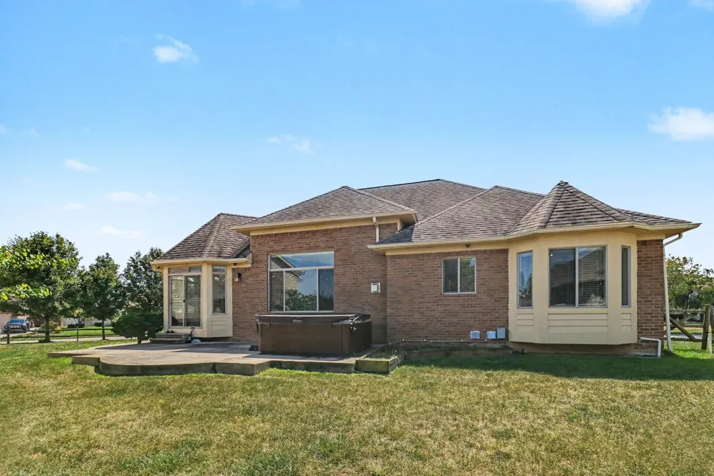 5172 Applewood Lane Monroe, MI 48161