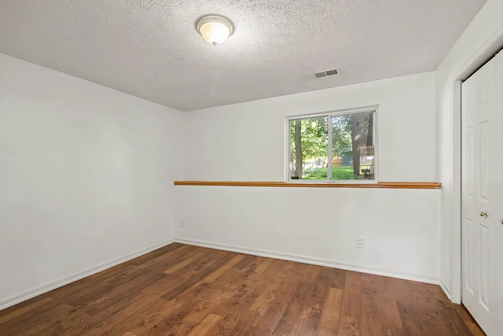 571 Pine Water Way Holland, MI 49424