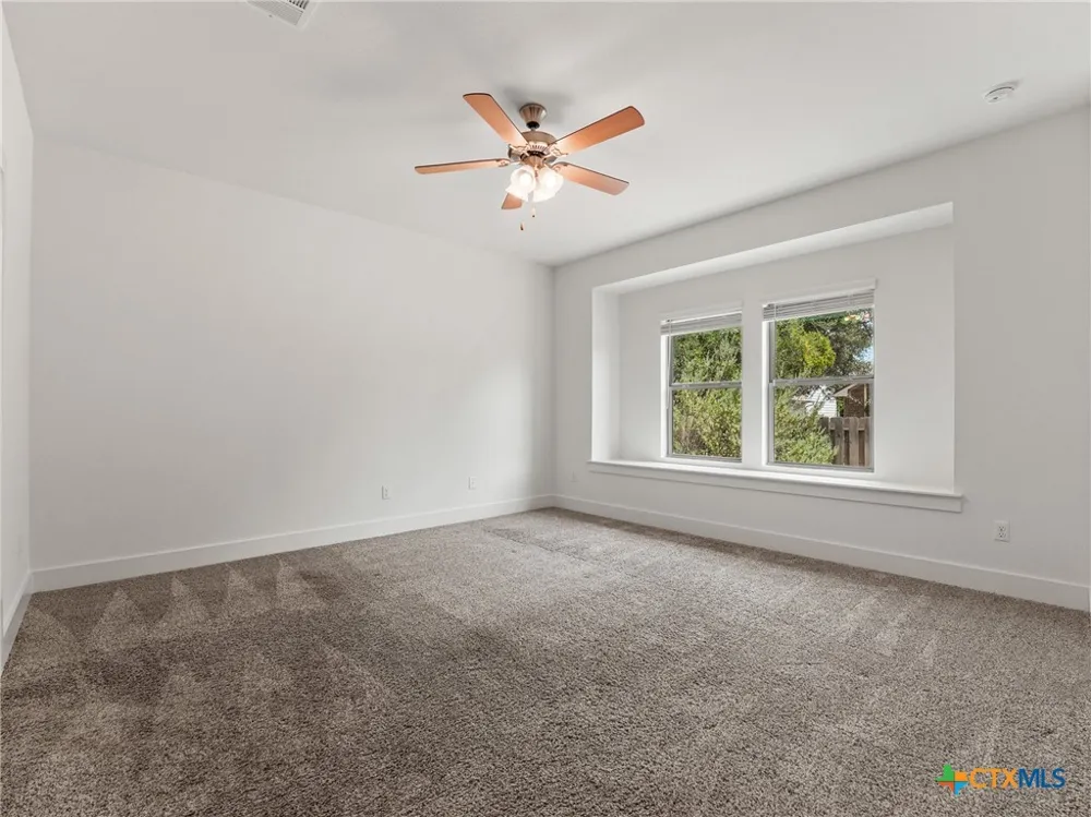 604 Golden Glory Road Leander, TX 78641