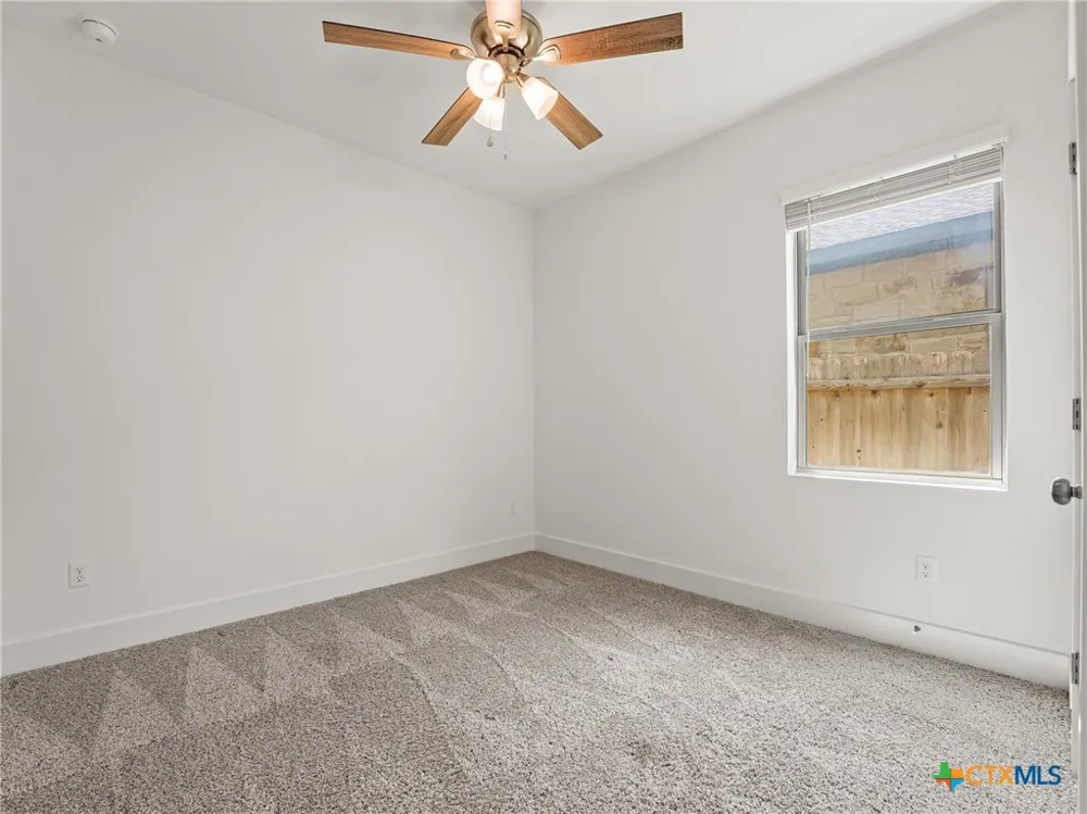 604 Golden Glory Road Leander, TX 78641