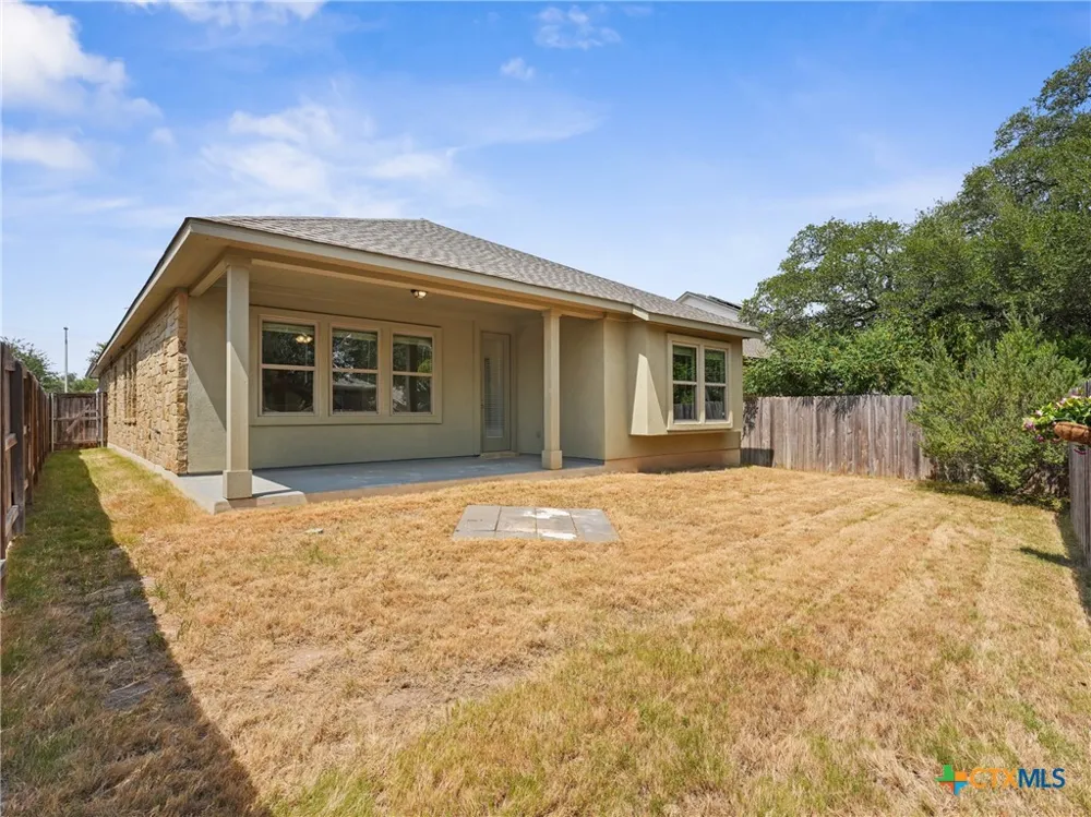 604 Golden Glory Road Leander, TX 78641
