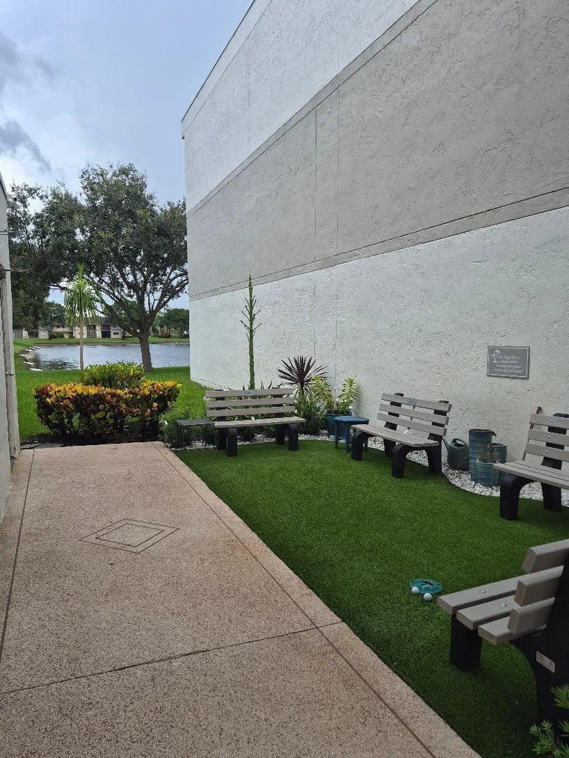 5574 Witney Drive #206 Delray Beach, FL 33484