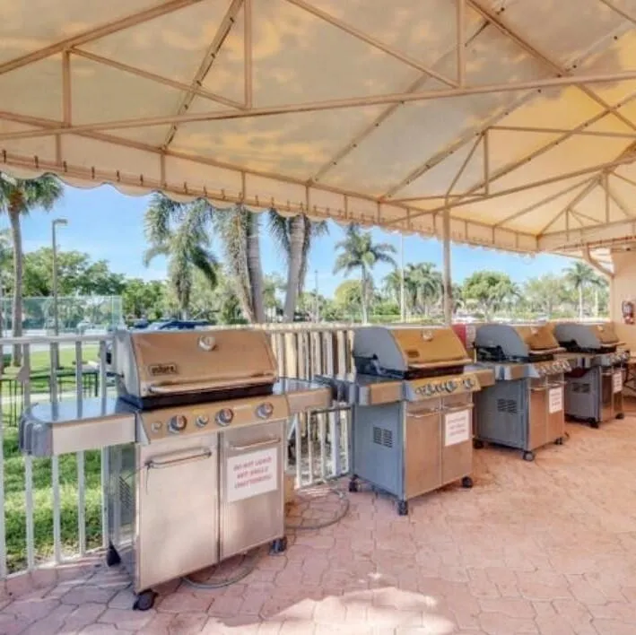 5574 Witney Drive #206 Delray Beach, FL 33484