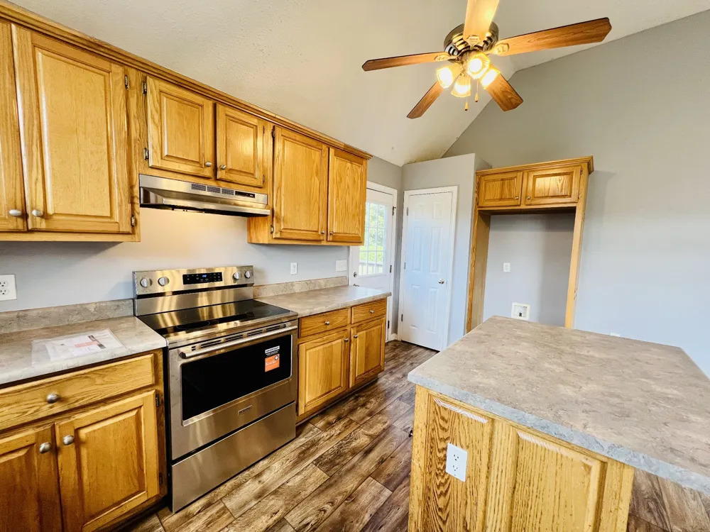 33 Long Meadow Dr Fayetteville, TN 37334