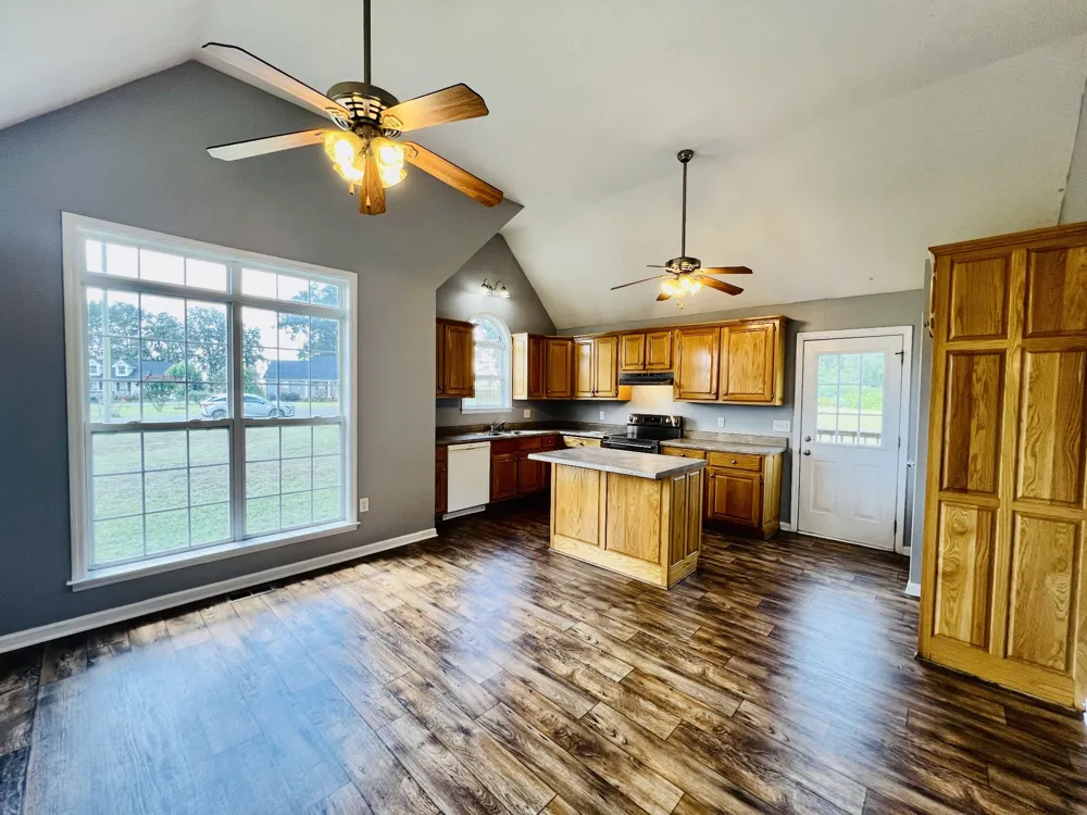 33 Long Meadow Dr Fayetteville, TN 37334