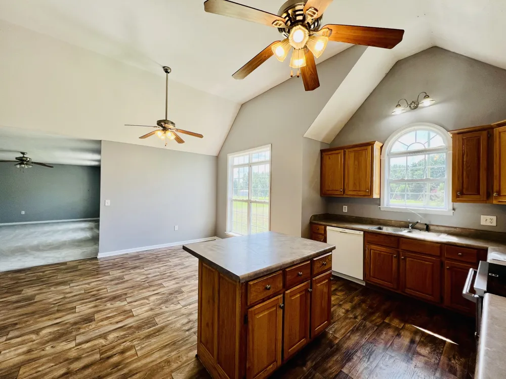 33 Long Meadow Dr Fayetteville, TN 37334