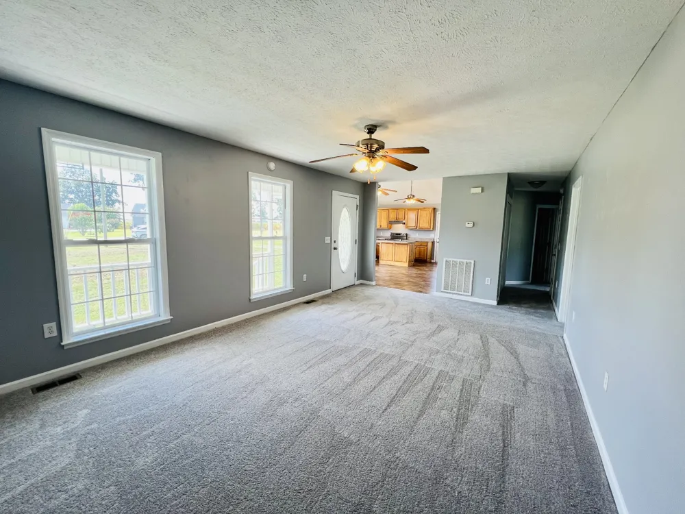 33 Long Meadow Dr Fayetteville, TN 37334