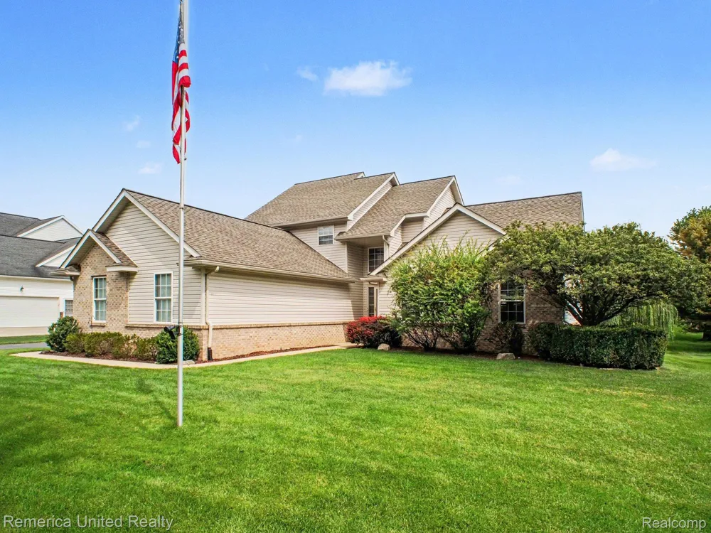 1532 Andover Boulevard Hartland Township, MI 48843