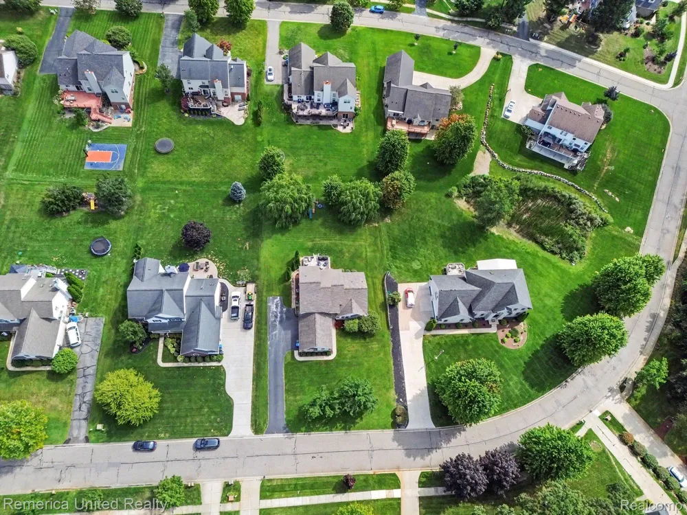 1532 Andover Boulevard Hartland Township, MI 48843