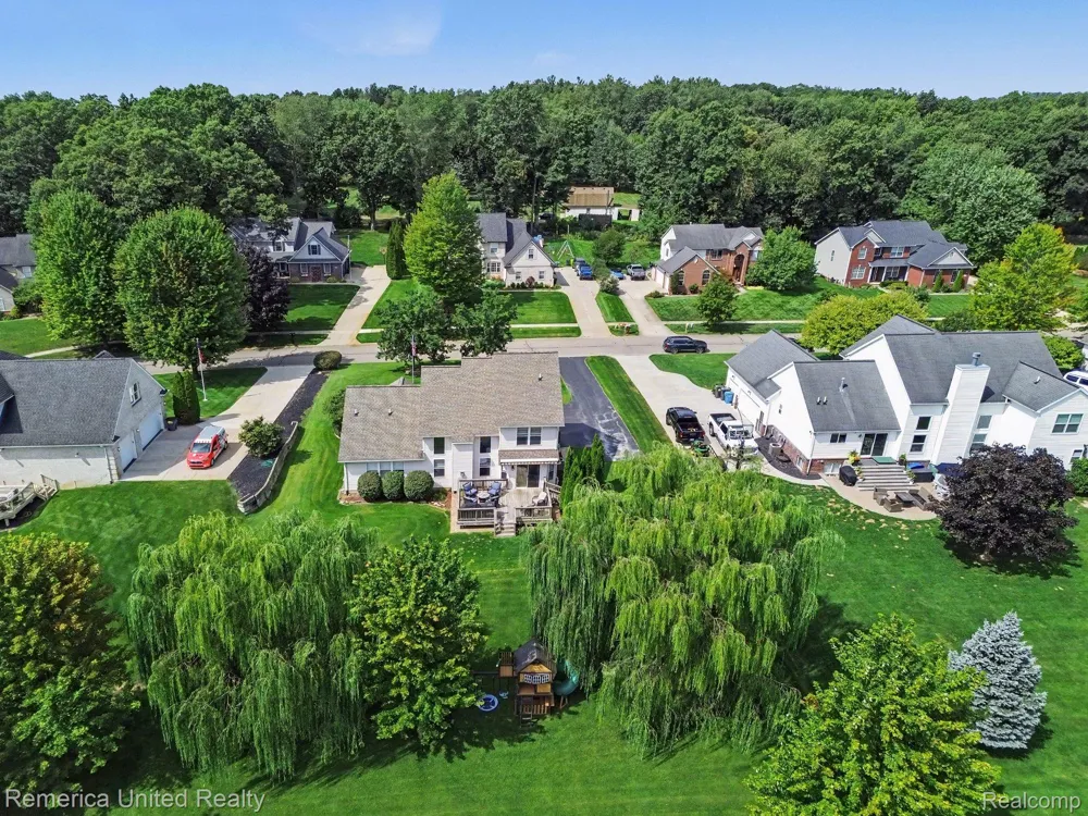1532 Andover Boulevard Hartland Township, MI 48843